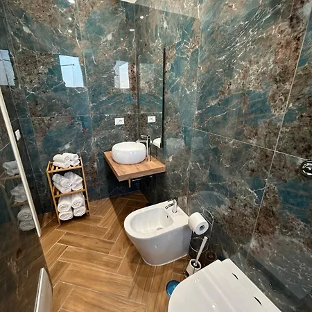 Savior Deluxe 3* Napoli