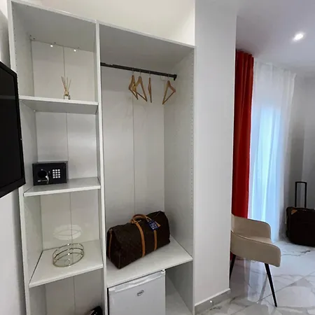 Savior Deluxe 3* Nápoles