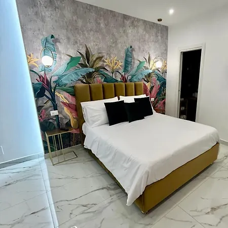 فندق مبيت وإفطار Savior Deluxe نابولي