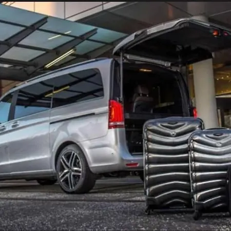 Savior Deluxe نابولي